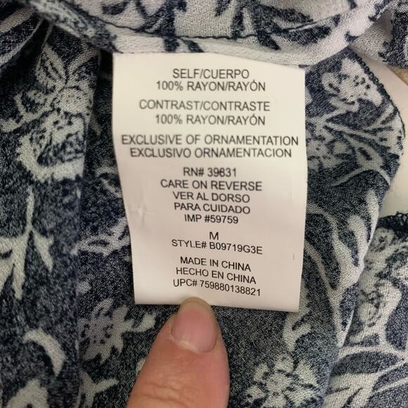 DEMOCRACY Navy Blue Floral Fringe Short Sleeve Kimono Size‎ Medium - NWT - Picture 10 of 11